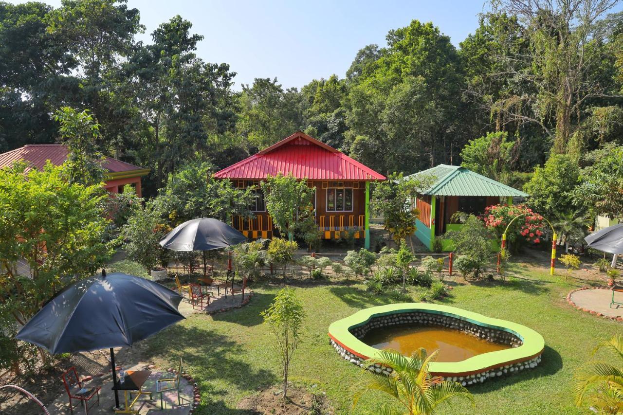 ホテル Prakriti Neerh Jyoti Gaon エクステリア 写真